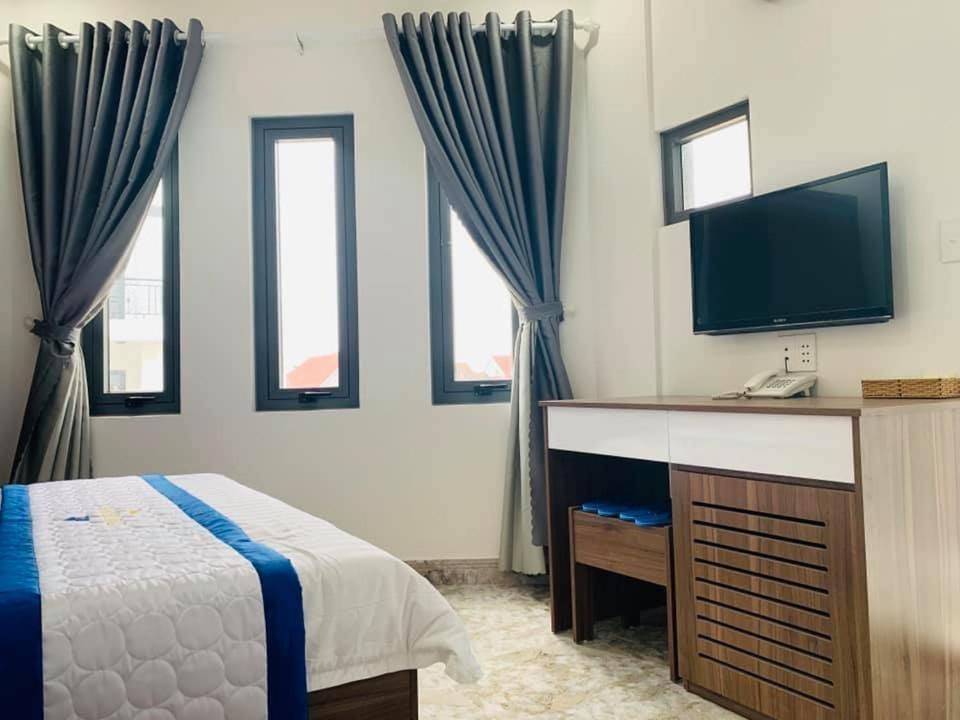 Hotel Tran Long Thành Pho Ho Chí Minh Esterno foto